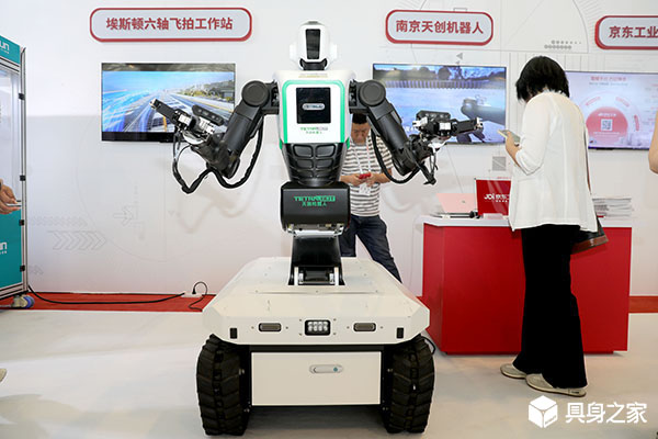 中国机器人缘何走俏全球?
